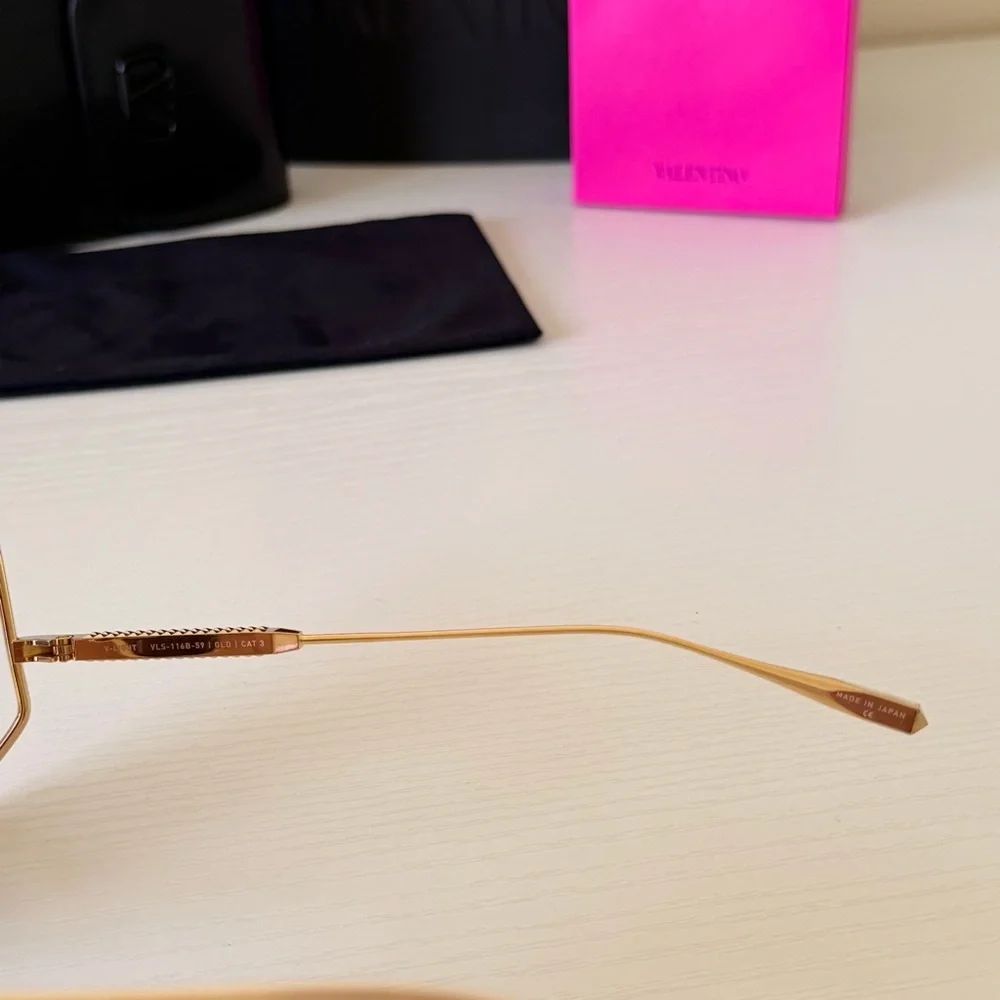 NWT Valentino V-Light Gold Square Sunglasses VLS-116B GLD